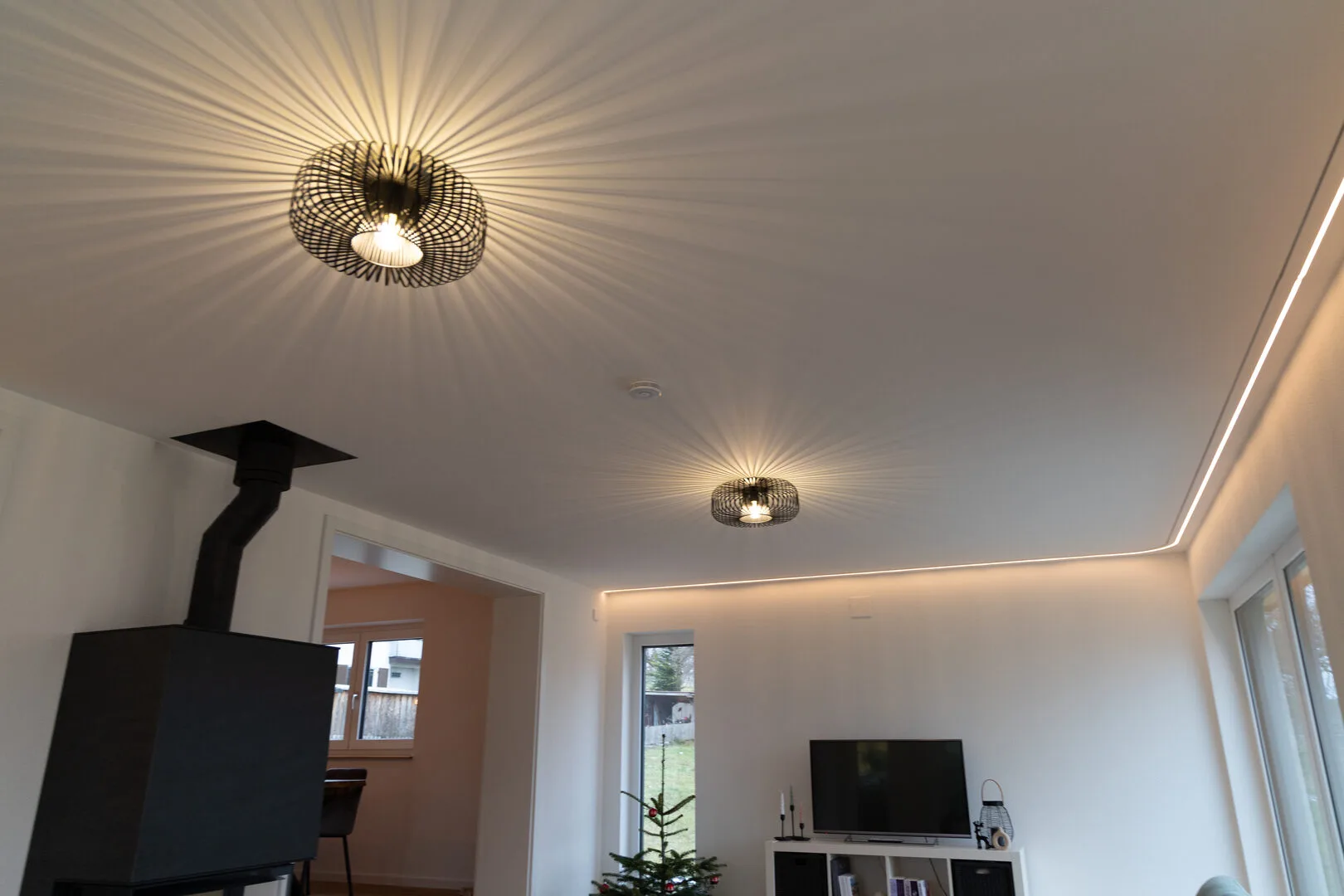 Moderner Innenausbau eines Wohnraums am Bodensee